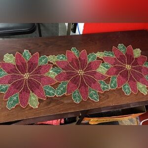 NWT glass beaded red green poinsettia holiday centerpiece table runner 13” x 36”